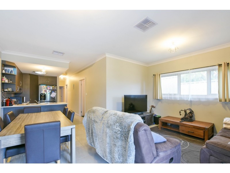 41 Russell Avenue, Seacombe Gardens SA 5047
