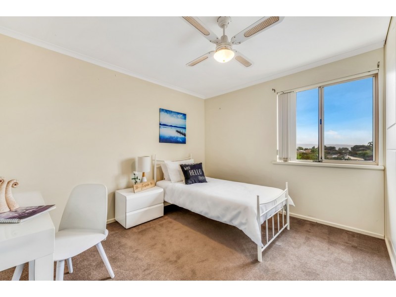 6 Coburn Court, Trott Park SA 5158