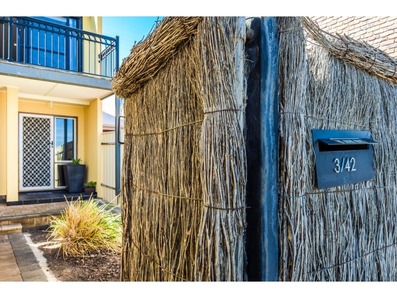 3/42 Esplanade, Christies Beach SA 5165