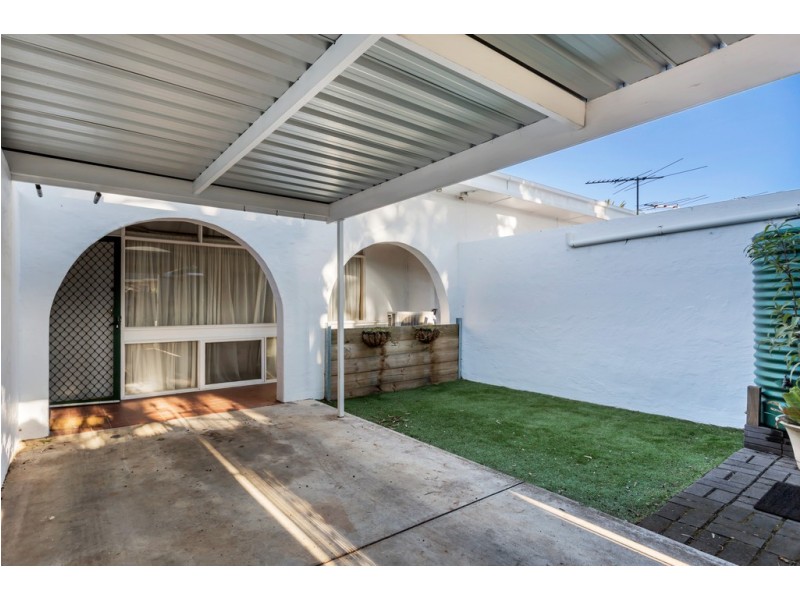 2/26 The Strand, Reynella SA 5161