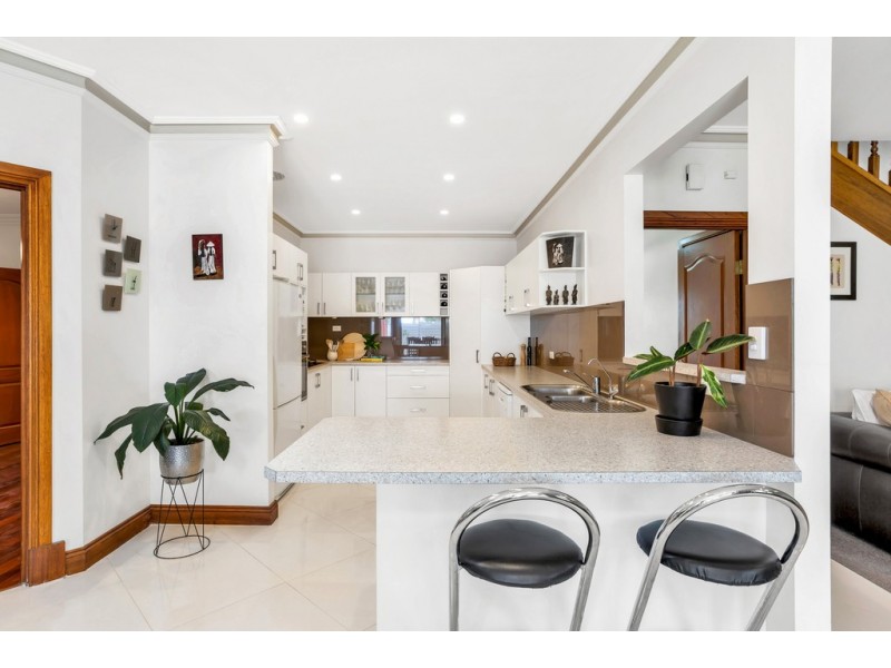 4 Dover Court, Dover Gardens SA 5048