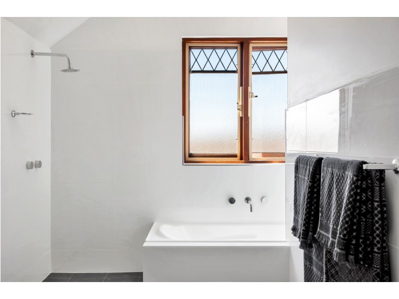 4 Dover Court, Dover Gardens SA 5048