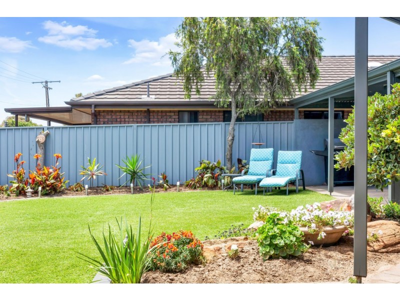 4 Dover Court, Dover Gardens SA 5048