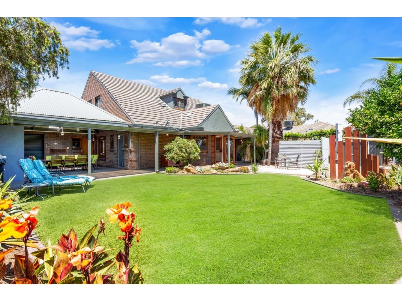 4 Dover Court, Dover Gardens SA 5048