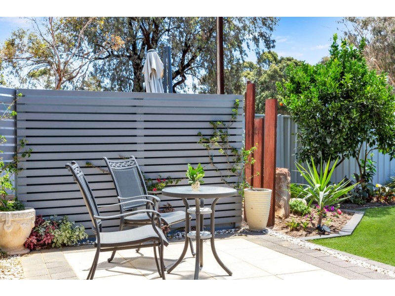 4 Dover Court, Dover Gardens SA 5048