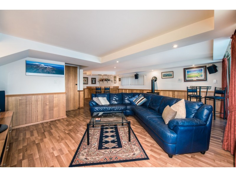 63 Teusner Drive, Morphett Vale SA 5162