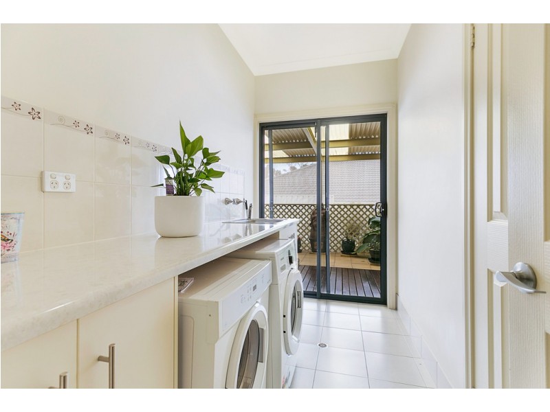 66 George Francis Drive, Mount Compass SA 5210
