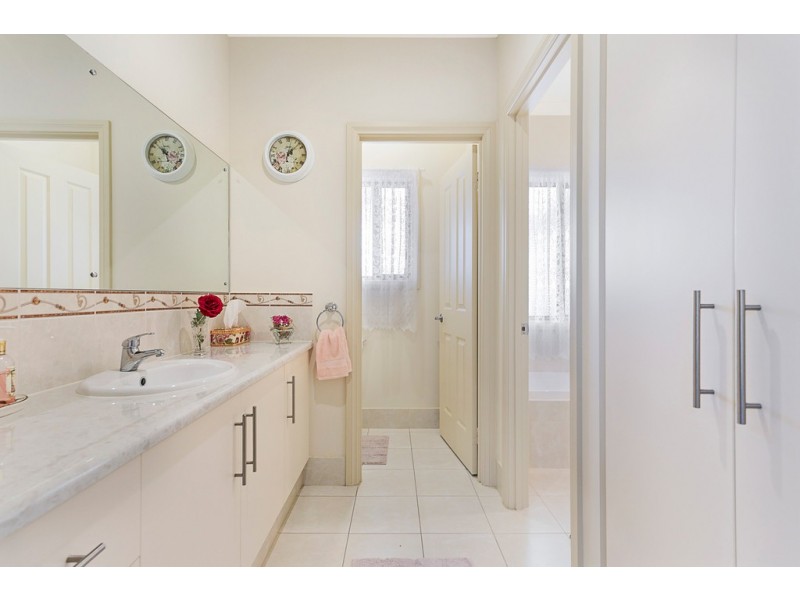 66 George Francis Drive, Mount Compass SA 5210