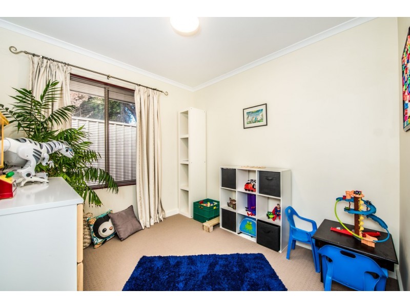 10 Raphael Crescent, Morphett Vale SA 5162