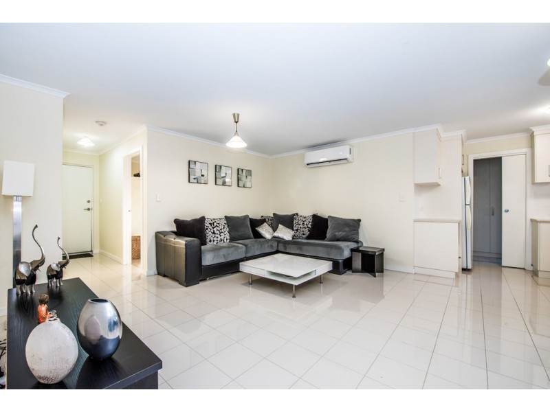 10 Raphael Crescent, Morphett Vale SA 5162