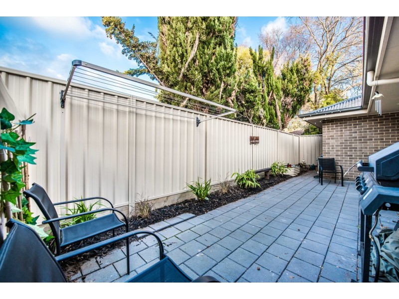 10 Raphael Crescent, Morphett Vale SA 5162