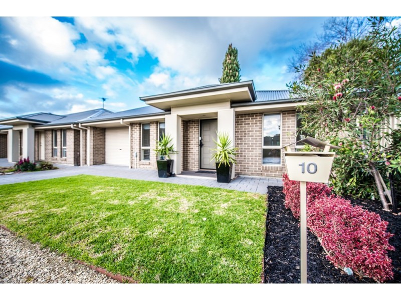 10 Raphael Crescent, Morphett Vale SA 5162