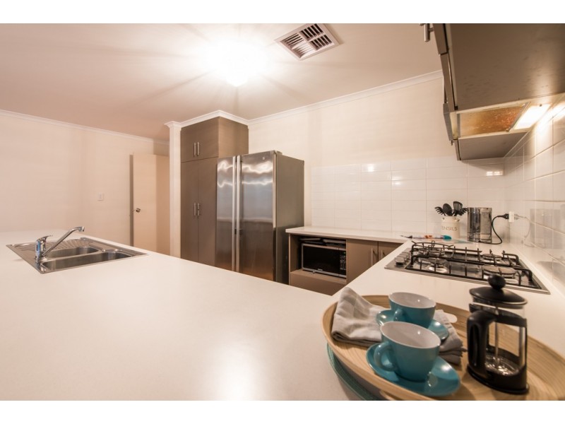 4 Ship Street, Seaford Meadows SA 5169