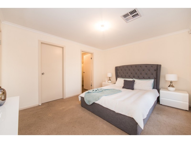 4 Ship Street, Seaford Meadows SA 5169