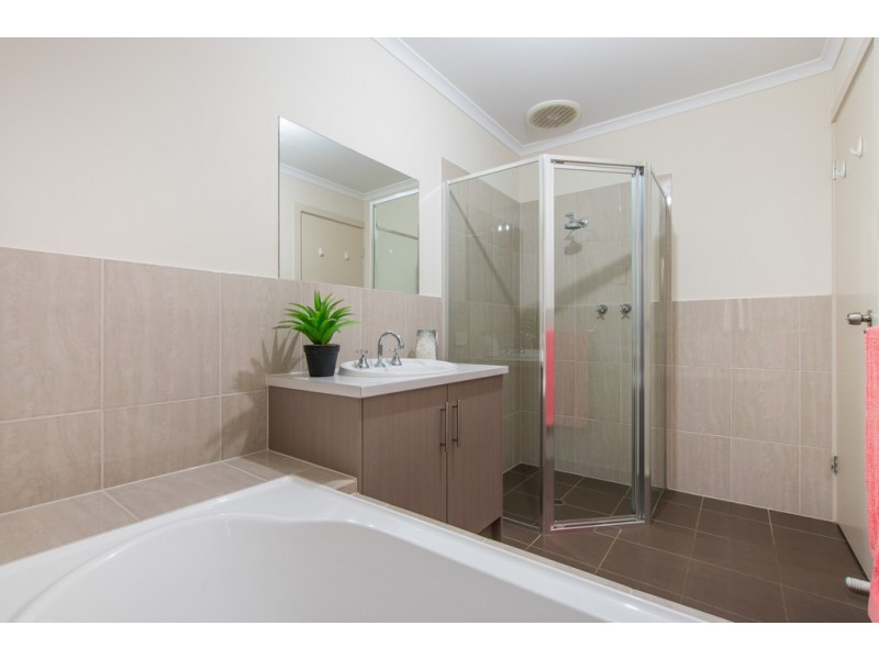 4 Ship Street, Seaford Meadows SA 5169