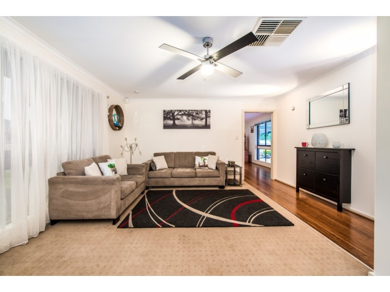 22 Jenner Street, Morphett Vale SA 5162