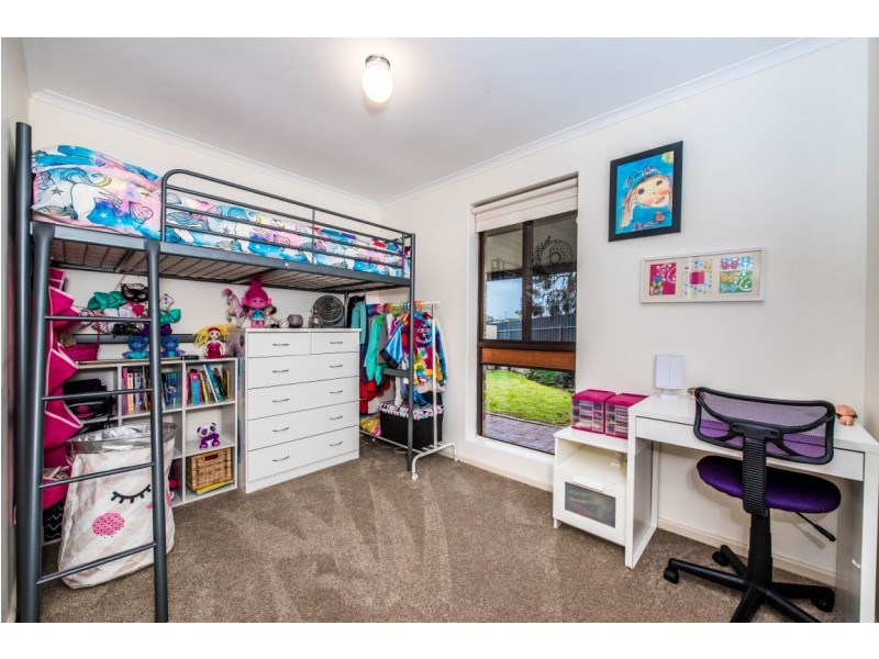 22 Jenner Street, Morphett Vale SA 5162