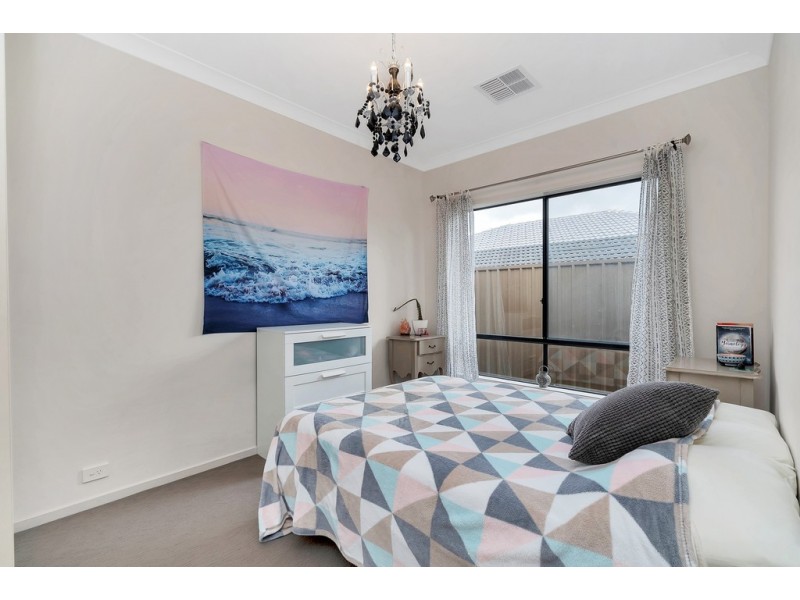 2 Tischendorf Street, Trott Park SA 5158