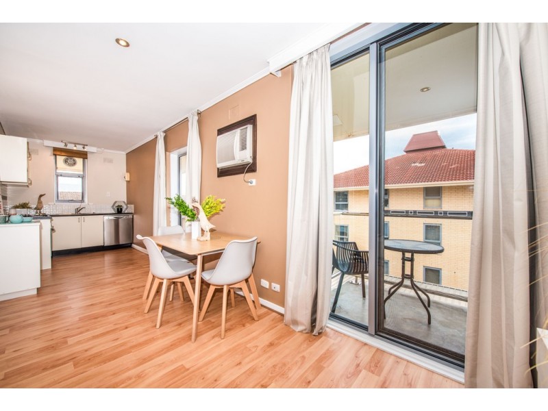 10/14 Broadway, Glenelg South SA 5045