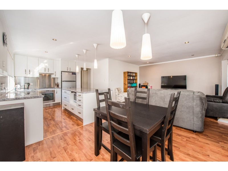 10 Pine View Close, Old Reynella SA 5161