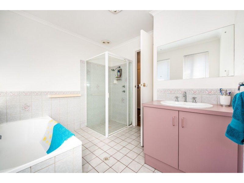 10 Pine View Close, Old Reynella SA 5161