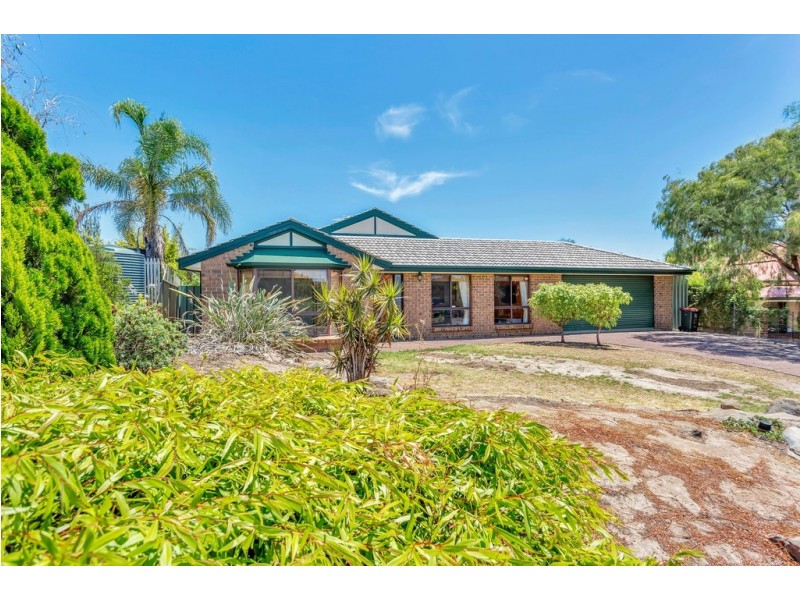 10 Pinehurst Grove, Morphett Vale SA 5162