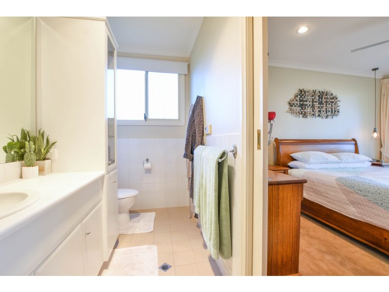 14 Grandview Court, Aberfoyle Park SA 5159