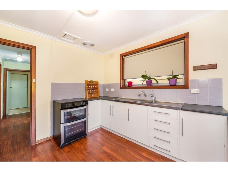 26 Saphire Road, Morphett Vale SA 5162