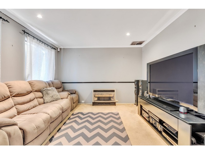 18 Acre Avenue, Morphett Vale SA 5162