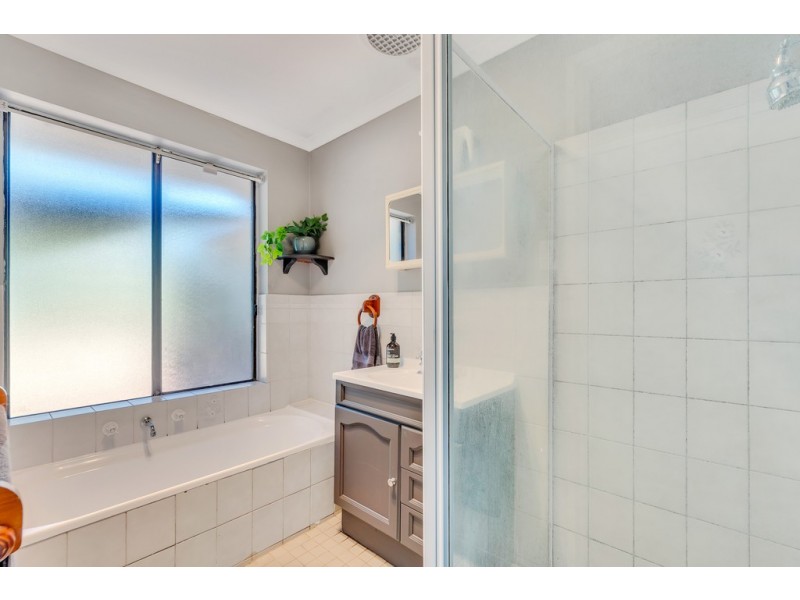 18 Acre Avenue, Morphett Vale SA 5162