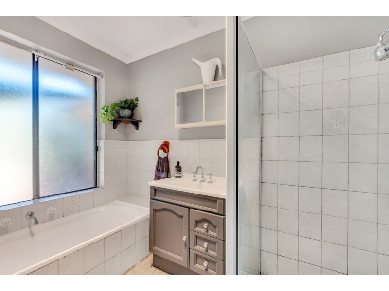 18 Acre Avenue, Morphett Vale SA 5162