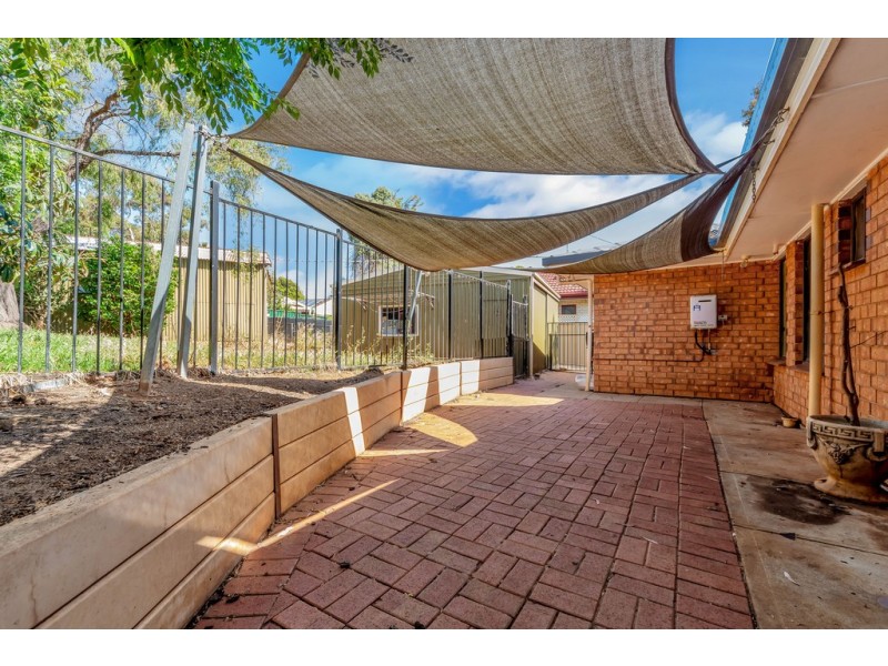 18 Acre Avenue, Morphett Vale SA 5162