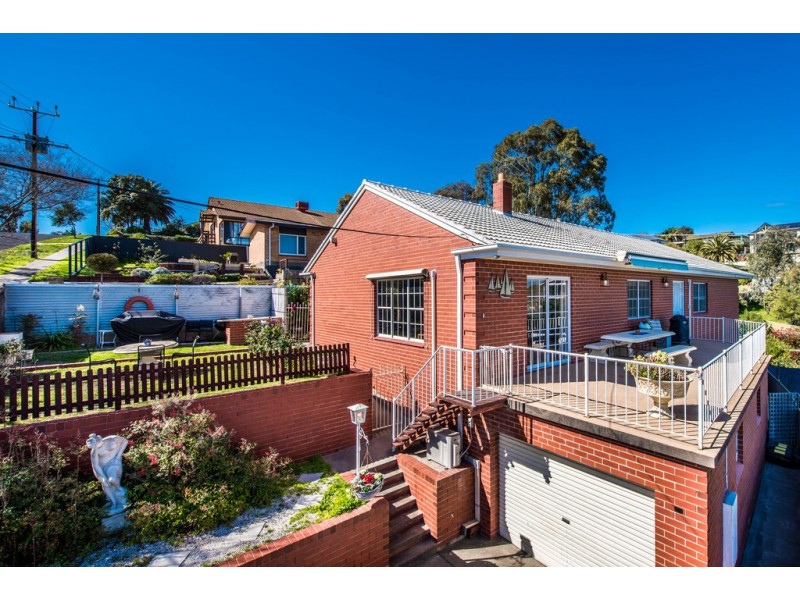 92 Jervois Tce, Marino SA 5049