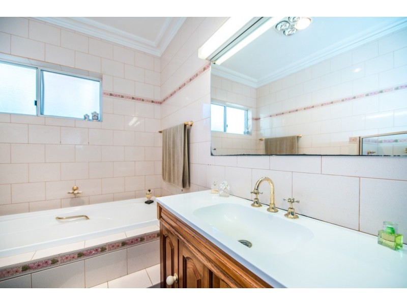 92 Jervois Tce, Marino SA 5049