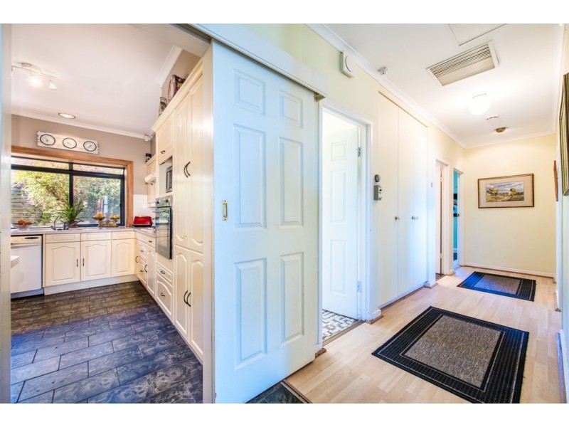 92 Jervois Tce, Marino SA 5049