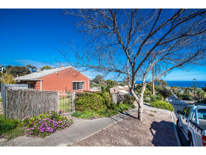 92 Jervois Tce, Marino SA 5049