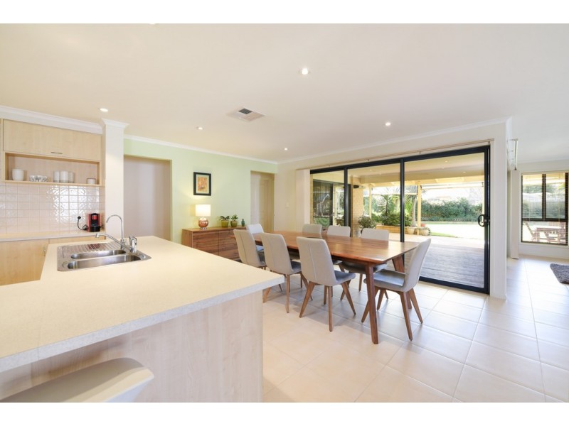 14 Aubrey Drive, Willunga SA 5172