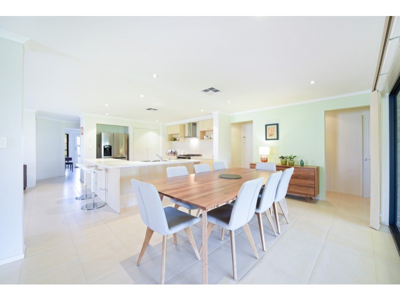 14 Aubrey Drive, Willunga SA 5172