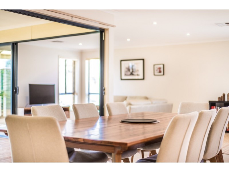 14 Aubrey Drive, Willunga SA 5172