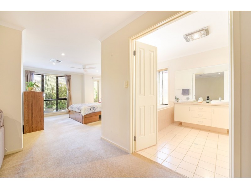 14 Aubrey Drive, Willunga SA 5172