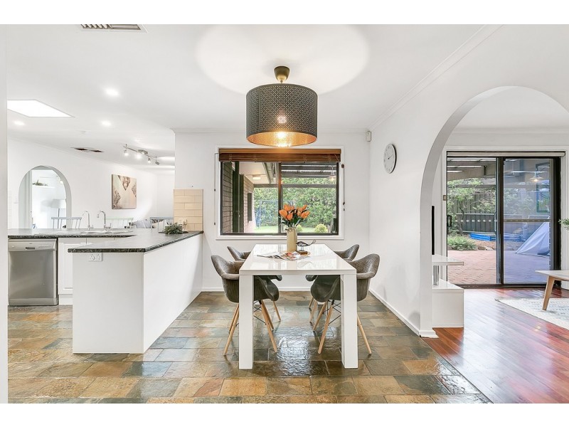 5 Dawson Avenue, Happy Valley SA 5159