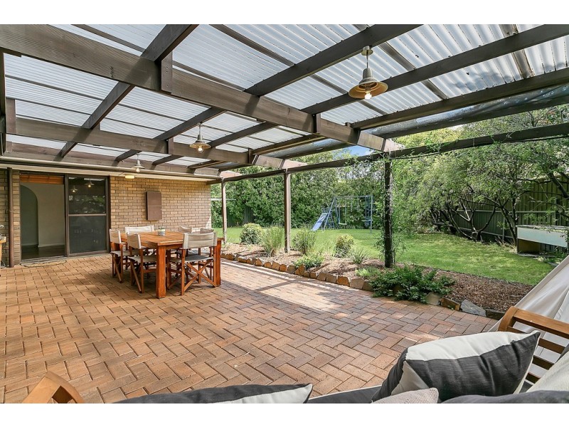 5 Dawson Avenue, Happy Valley SA 5159