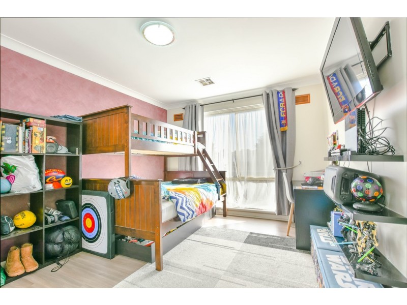 16 Abbott Ave, Morphett Vale SA 5162