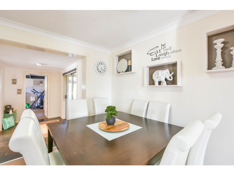 16 Abbott Ave, Morphett Vale SA 5162