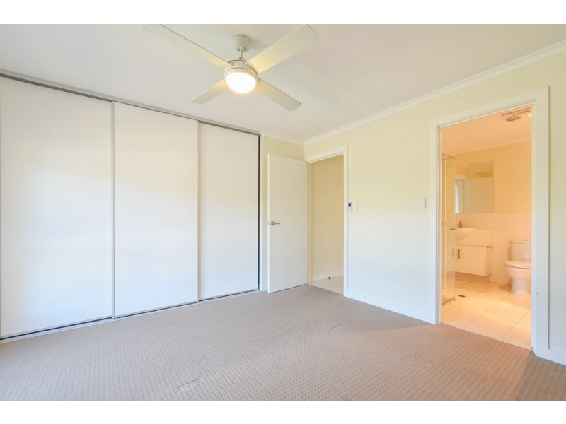 12 Raphael Crescent, Morphett Vale SA 5162