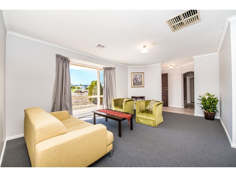 4 Whittaker Avenue, Old Reynella SA 5161