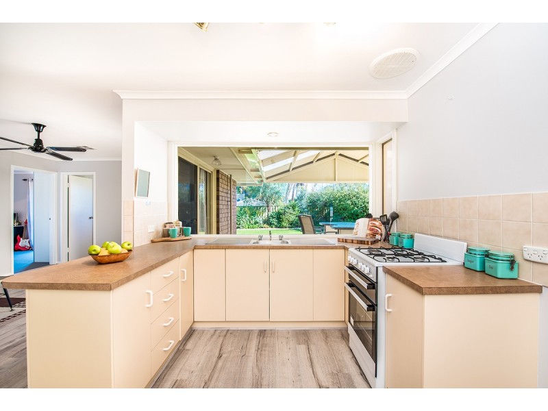 4 Whittaker Avenue, Old Reynella SA 5161