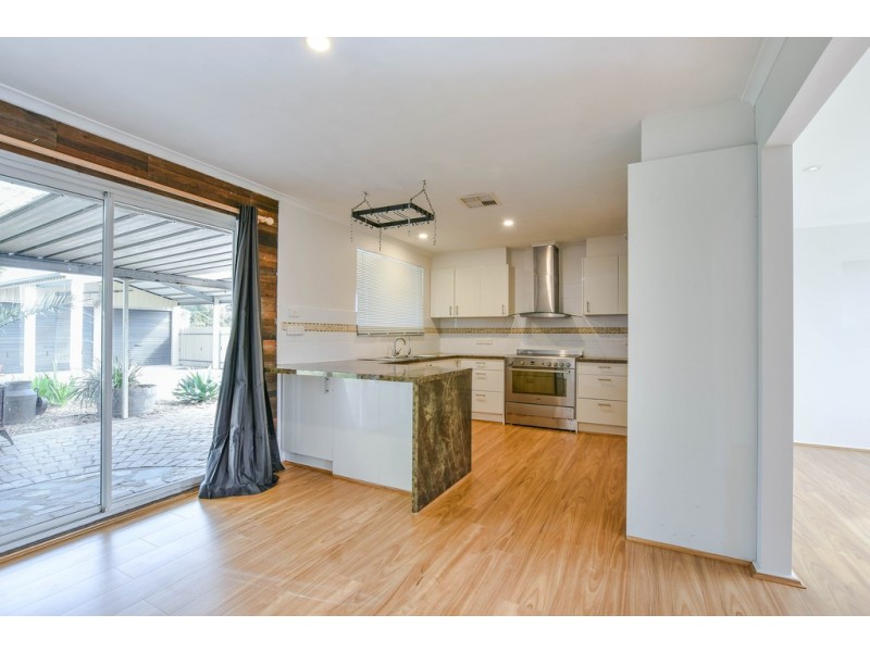38 Stirling Crescent, Aldinga Beach SA 5173