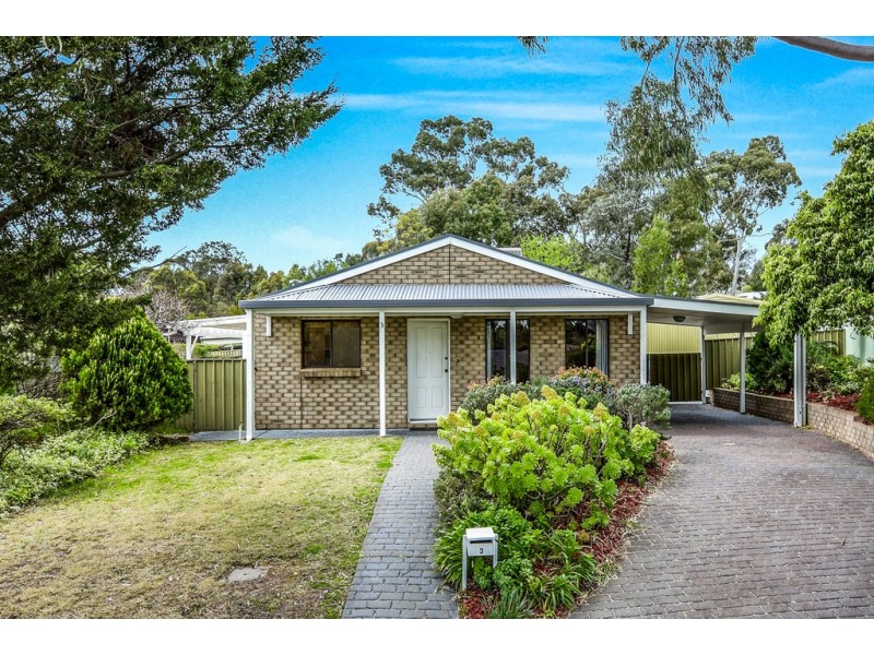 3 Garnet Crescent, Flagstaff Hill SA 5159