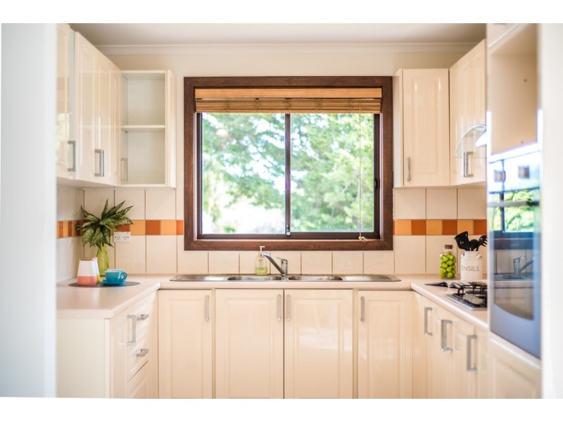 3 Garnet Crescent, Flagstaff Hill SA 5159